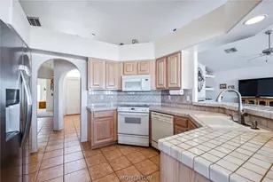 3467 Warren Ct, Bullhead City, AZ 86429 - Photo 13