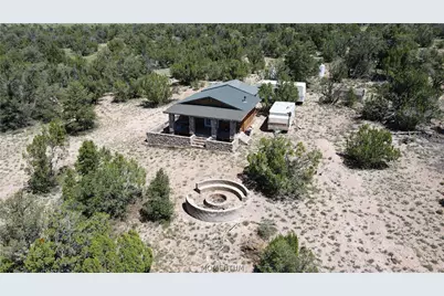 53555 N Markham Pass, Seligman, AZ 86337 - Photo 15