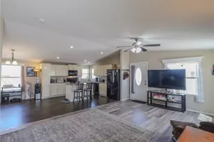 1676 Arena Dr, Bullhead City, AZ 86442 - Photo 7