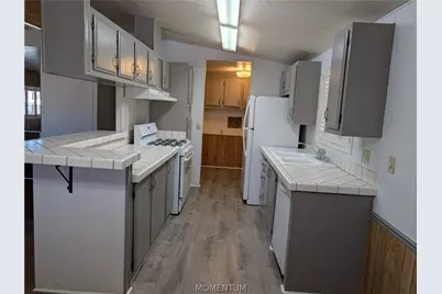 1673 Sierra Vista Drive, Bullhead City, AZ 86442 - Photo 7