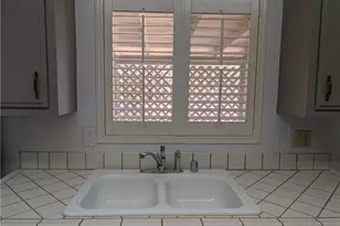 1673 Sierra Vista Dr, Bullhead City, AZ 86442 - Photo 11