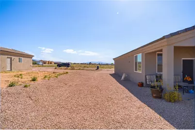 7391 E Winchester Drive, Kingman, AZ 86401 - Photo 33