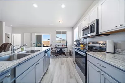 7391 E Winchester Drive, Kingman, AZ 86401 - Photo 13