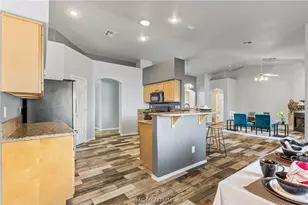 2077 E Los Lagos Dr, Fort Mohave, AZ 86426 - Photo 15