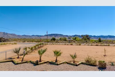 885 S Aztec Road, Golden Valley, AZ 86413 - Photo 59