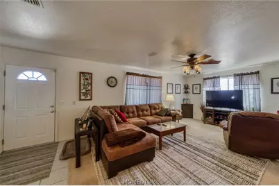 885 S Aztec Road, Golden Valley, AZ 86413 - Photo 61