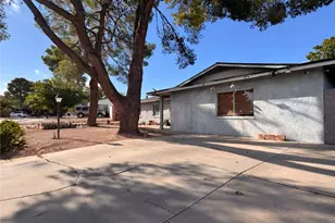 975 Crestwood Dr, Kingman, AZ 86409 - Photo 5