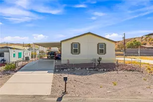 192 Hacienda Loop, Bullhead City, AZ 86429 - Photo 3