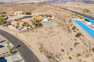 863 Florence Ave, Bullhead City, AZ 86429 - Photo 1