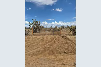 327-03-457 Queen Drive, Dolan Springs, AZ 86441 - Photo 3