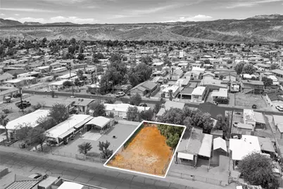 1875 Oliver, Bullhead City, AZ 86442 - Photo 11