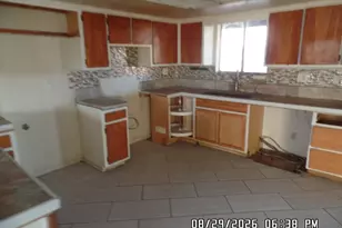 1560 Opal Ln, Bullhead City, AZ 86442 - Photo 9