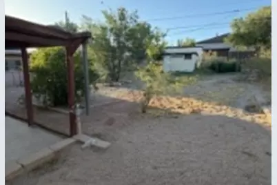 213 E Oak Street, Kingman, AZ 86401 - Photo 9