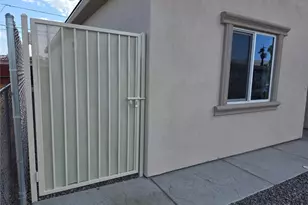 520 Harbor Dr, Bullhead City, AZ 86442 - Photo 3