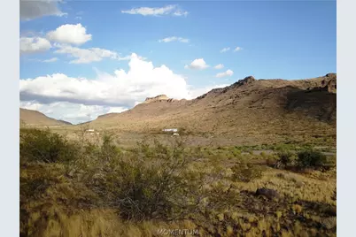 417 S Klagetoh Road, Golden Valley, AZ 86413 - Photo 13