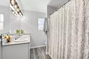 574 Holly St, Bullhead City, AZ 86442 - Photo 37