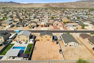 574 Holly St, Bullhead City, AZ 86442 - Photo 3