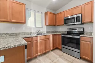 479 S Gln Cyn Rd, Golden Valley, AZ 86413 - Photo 45