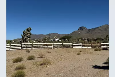 16676 N Kingman Drive, Dolan Springs, AZ 86441 - Photo 9