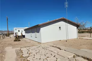 709 S Estrella Rd, Golden Valley, AZ 86413 - Photo 25