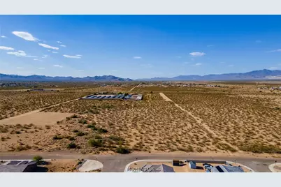 6671 W Brook Drive, Golden Valley, AZ 86413 - Photo 23