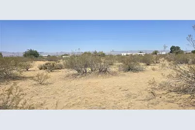 306-07-098 N Hano Road, Golden Valley, AZ 86413 - Photo 1