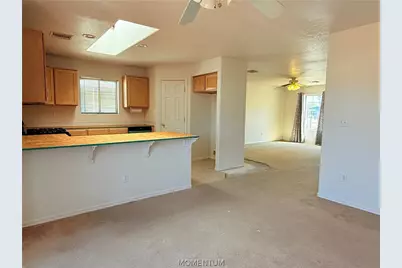 921 Holly Street, Bullhead City, AZ 86442 - Photo 11