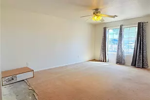 921 Holly St, Bullhead City, AZ 86442 - Photo 7