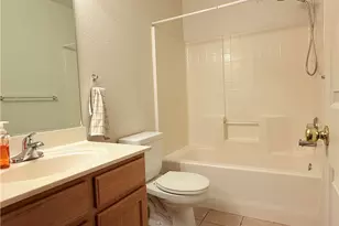 921 Holly St, Bullhead City, AZ 86442 - Photo 35