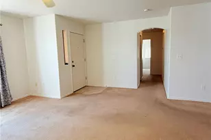921 Holly St, Bullhead City, AZ 86442 - Photo 9