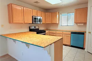 921 Holly St, Bullhead City, AZ 86442 - Photo 17