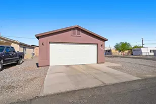 1970 Diamond Dr, Bullhead City, AZ 86442 - Photo 3