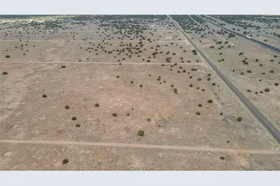 53177 N Arroyo Drive, Seligman, AZ 86337 - Photo 3