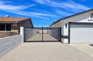 673 Lilac Ln, Bullhead City, AZ 86442 - Photo 3
