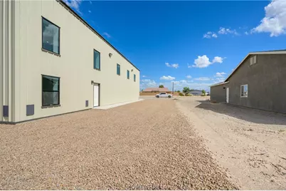 10179 S Jamaica Drive, Mohave Valley, AZ 86440 - Photo 13