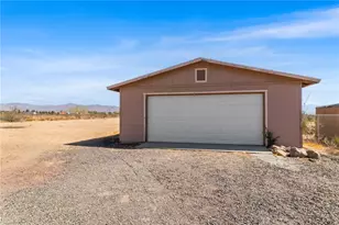 868 S Colorado Rd, Golden Valley, AZ 86413 - Photo 49
