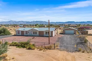868 S Colorado Rd, Golden Valley, AZ 86413 - Photo 1