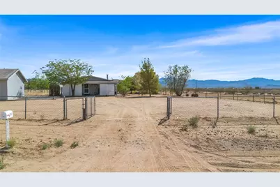 980 S Santa Maria Road, Golden Valley, AZ 86413 - Photo 71
