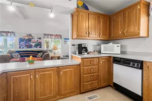 575 Stahlman Dr, Bullhead City, AZ 86442 - Photo 15