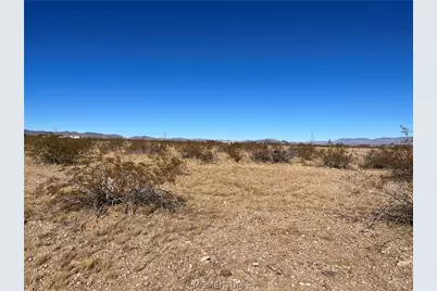 2418 S Concho Road, Golden Valley, AZ 86413 - Photo 7
