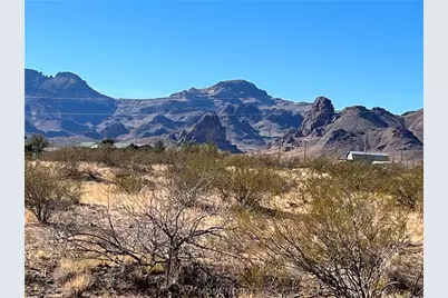 2418 S Concho Road, Golden Valley, AZ 86413 - Photo 9