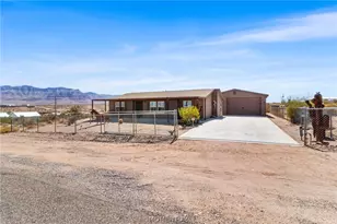 300 E Tusayan Dr, Meadview, AZ 86444 - Photo 35