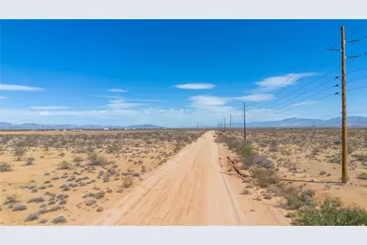 215-17-007A S Tombstone Trail, Golden Valley, AZ 86413 - Photo 11
