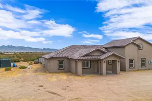 3636 N La Osa Rd, Golden Valley, AZ 86413 - Photo 5