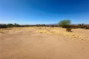 4194 W Crystal Dr Dr, Golden Valley, AZ 86413 - Photo 1