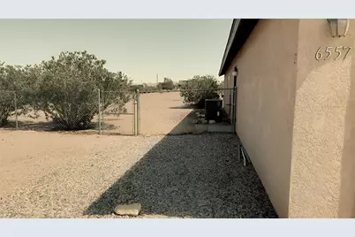 6557 W Morelos Drive, Golden Valley, AZ 86413 - Photo 17