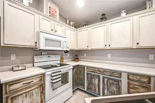2451 Sabino Dr, Bullhead City, AZ 86442 - Photo 17