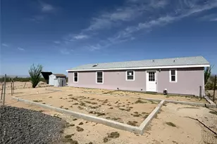 2656 Desierto Rd, Yucca, AZ 86438 - Photo 13