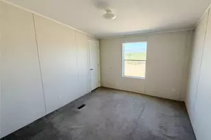 2656 Desierto Rd, Yucca, AZ 86438 - Photo 11