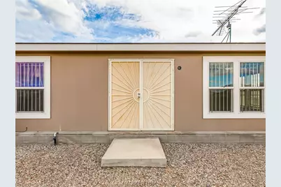 3199 E Katherine Drive, Bullhead City, AZ 86429 - Photo 9